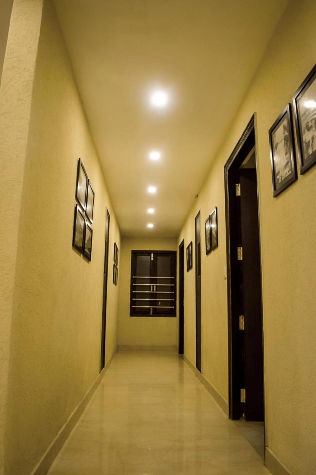 The Bunkk Inn Hotel & Restaurant Mussoorie Esterno foto